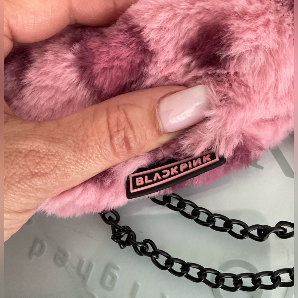 BLACKPINK CROSSBODY BAG - Picture 4 of 6